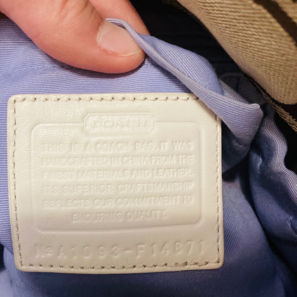 Coach diaper bag - Picture 5 of 9
